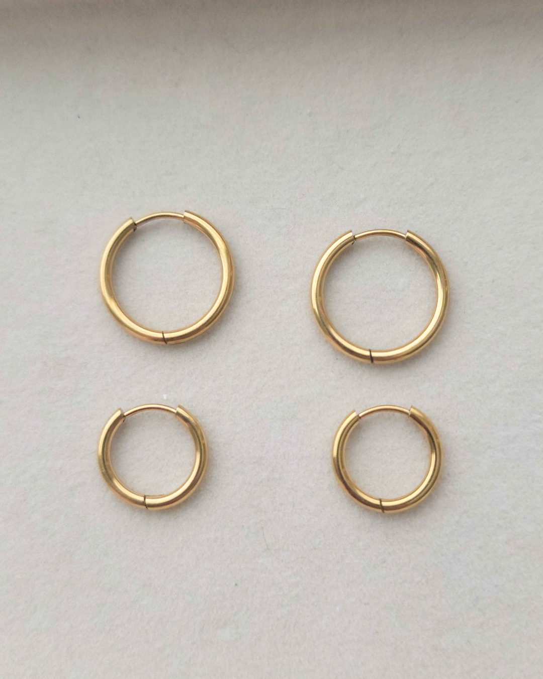 Click hoop earrings (for interchangeable earrings)